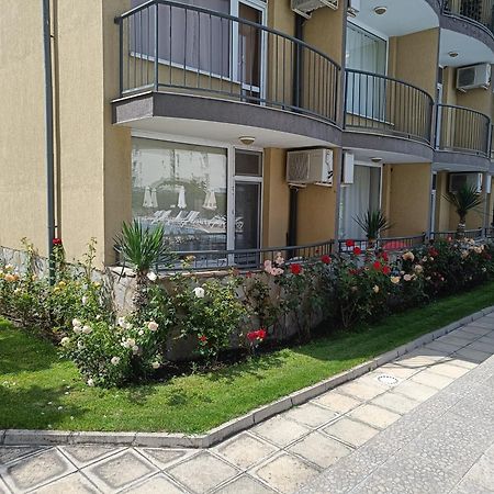Rose Residence 阳光海滩 外观 照片