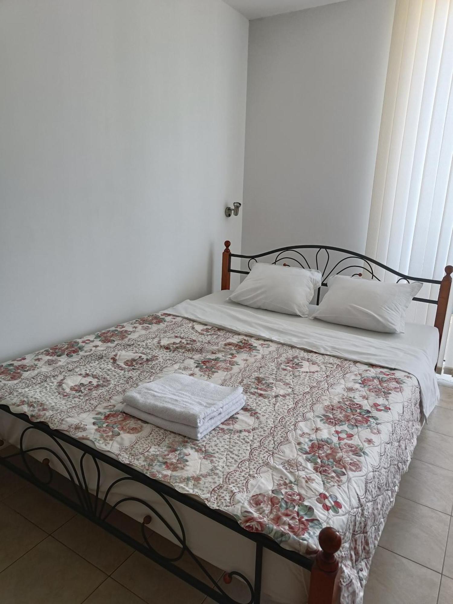 Rose Residence 阳光海滩 外观 照片
